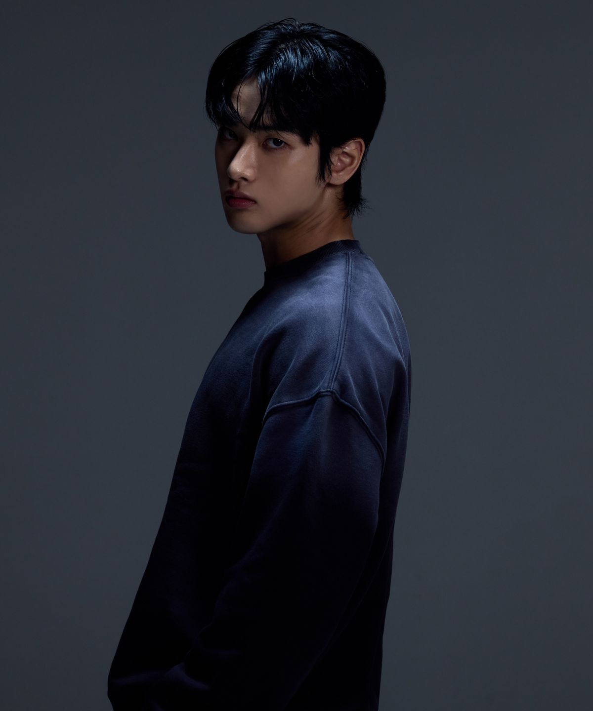 허그본(HUGVONE) 무지 빈티지 워싱 맨투맨
