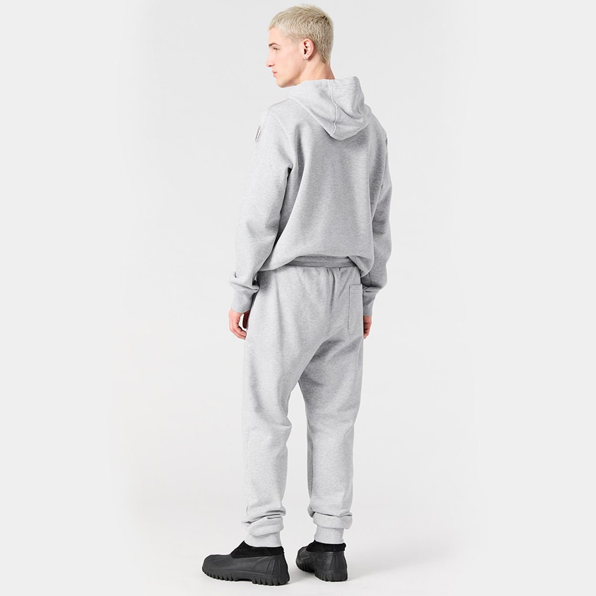 파라점퍼스(PARA JUMPERS) 남성 조거팬츠 마칼루-Ash Grey Melange (25WMPMPAEY23PJ0608)