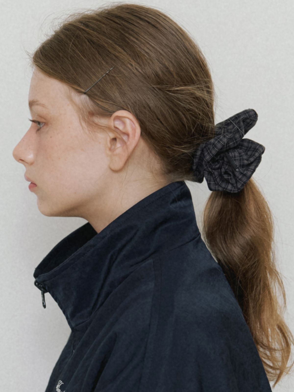 카인더베이비(KINDABABY) vintage check plaid scrunch -  grayish navy