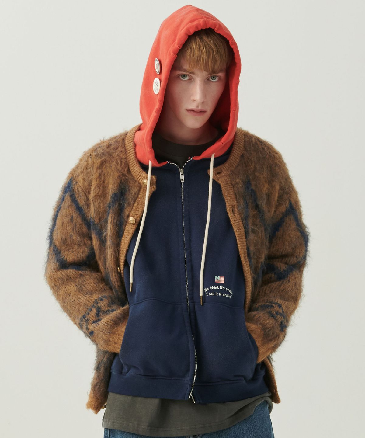 비욘드클로젯(BEYOND CLOSET) [COLLECTION LINE] 럭스 버튼 헤어리 라운드 가디건 브라운