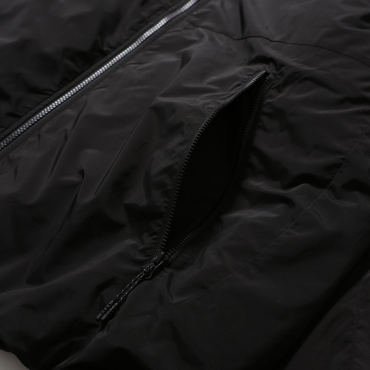엠피티유(MPTU) [AW25] PTU INSULATED PARKA / BLACK