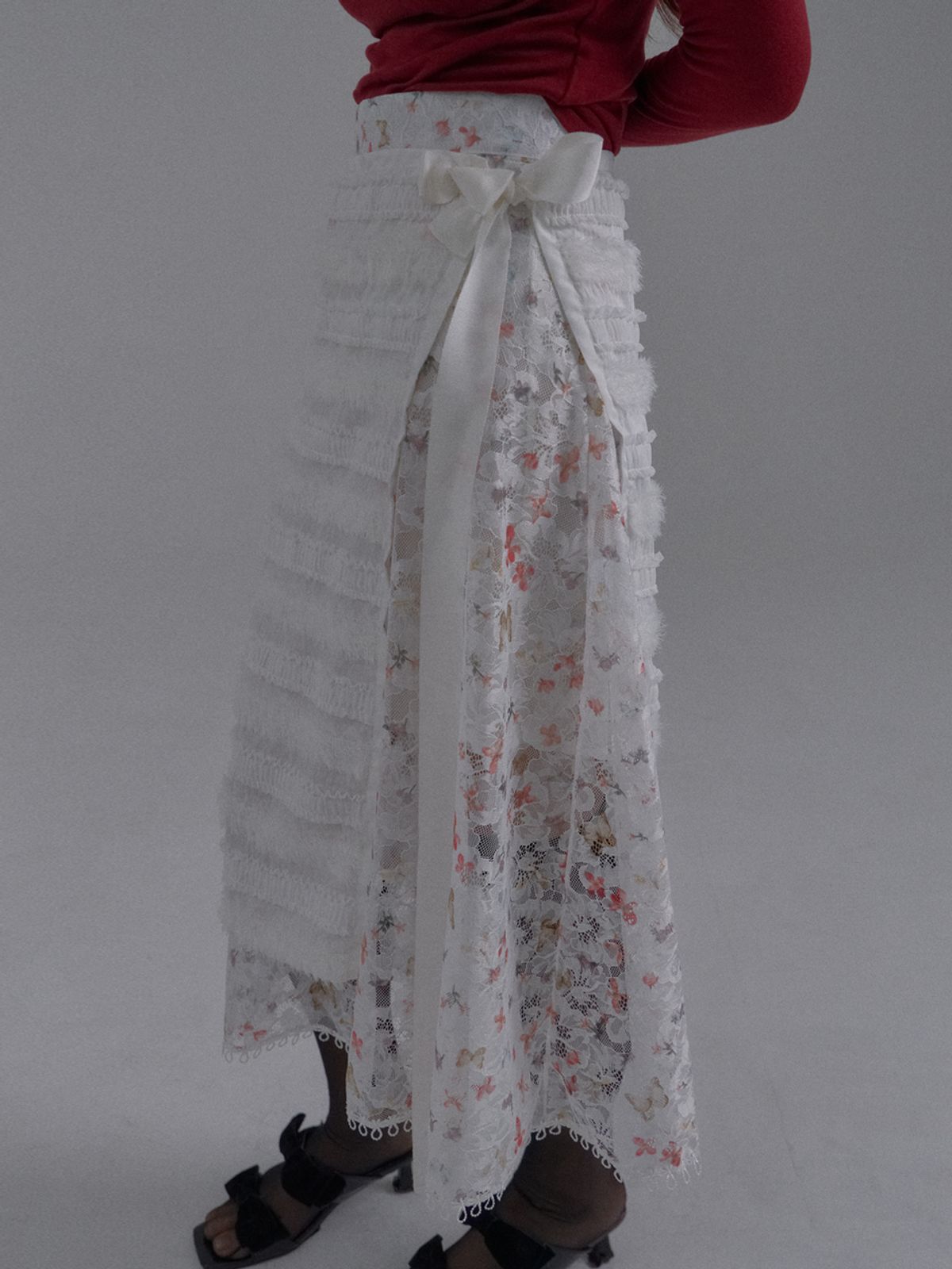 쏘리, 투 머치 러브(SORRY, TOO MUCH LOVE) Embroidered Sheer A-line Skirt_White
