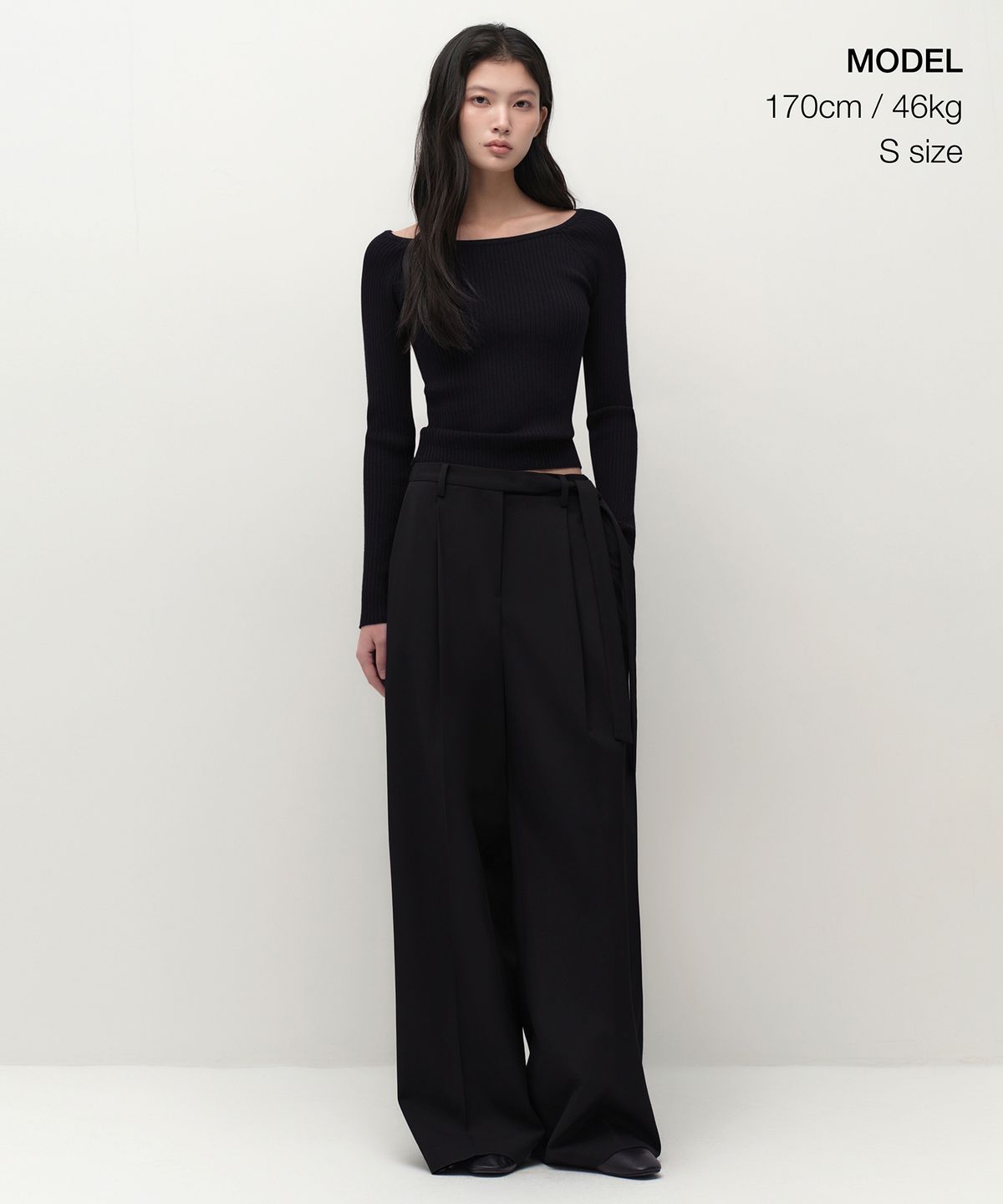 무신사 스탠다드 우먼(MUSINSA STANDARD WOMAN) 우먼즈 와이드 리브드 슬림 오프 숄더 니트 [블랙]