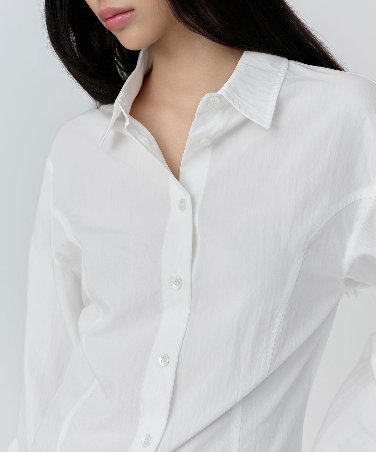 무신사 스탠다드 우먼(MUSINSA STANDARD WOMAN) 우먼즈 RN 신치드 셔츠 [화이트]
