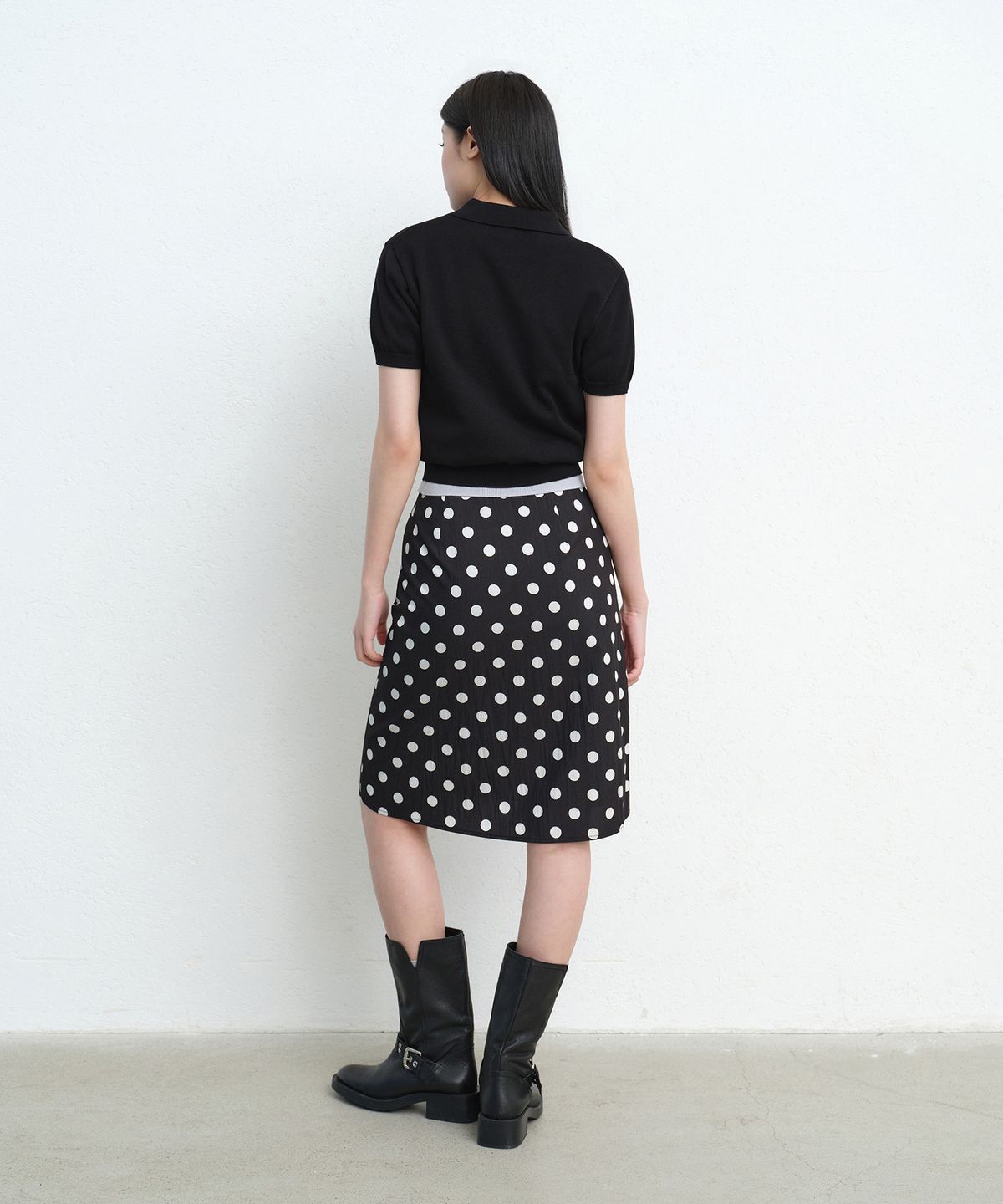 무신사 스탠다드 우먼(MUSINSA STANDARD WOMAN) 우먼즈 폴카 도트 니 렝스 스커트 [블랙]