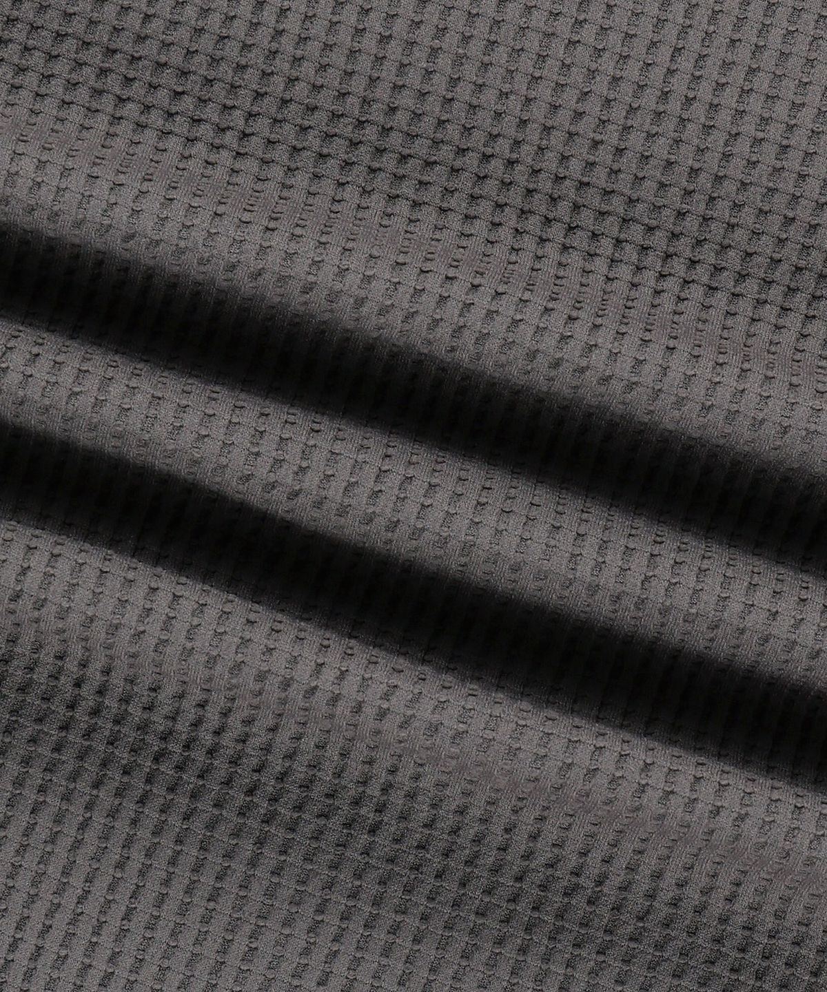 썬러브투어(SUNLOVETOUR) Aero Waffle LS Tee Charcoal