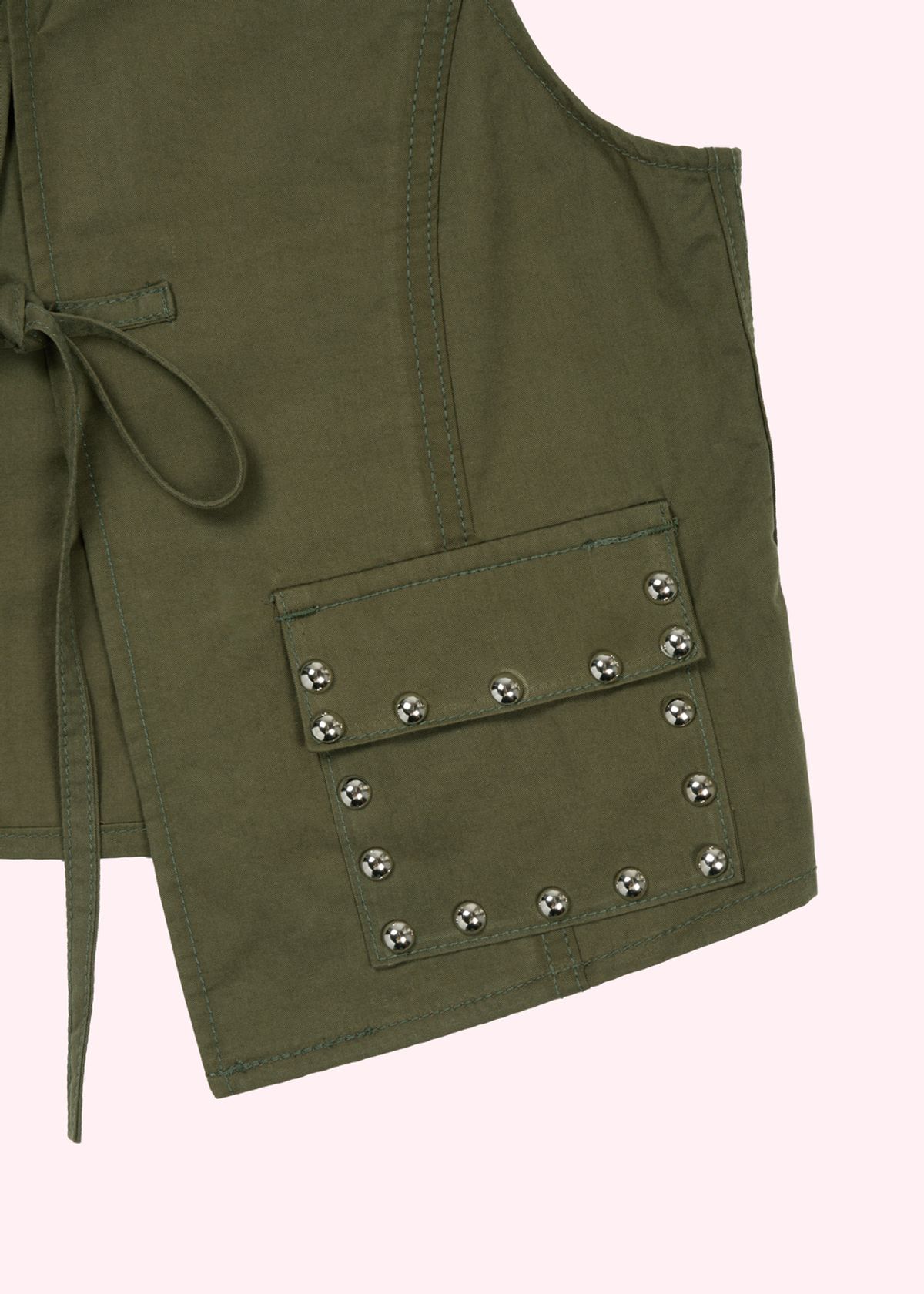 어텐즈(ATTENDS) Studded Vest (Khaki)