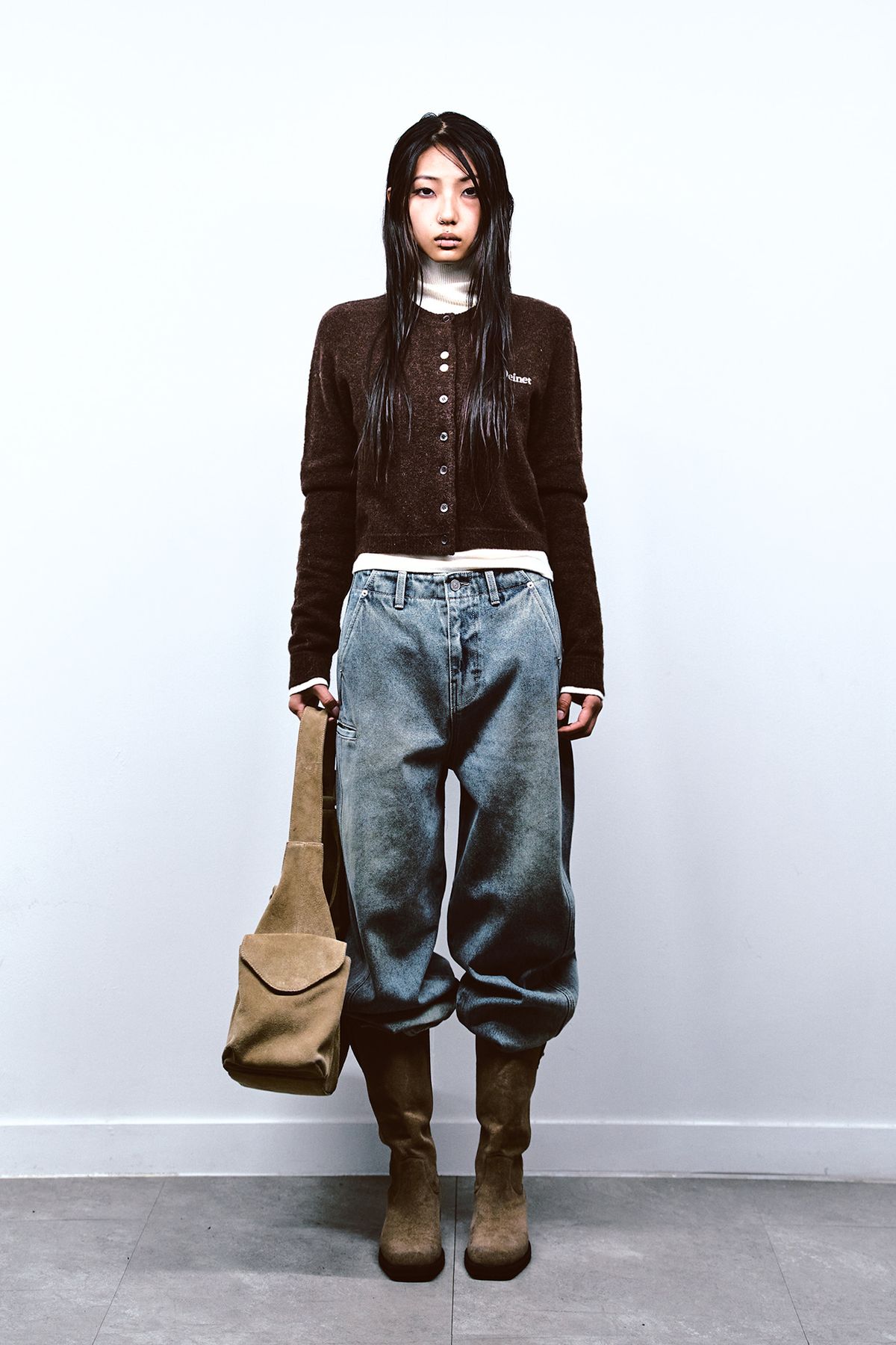 다이닛(DEINET) ALPACA ROUND KNIT CARDIGAN IN BROWN