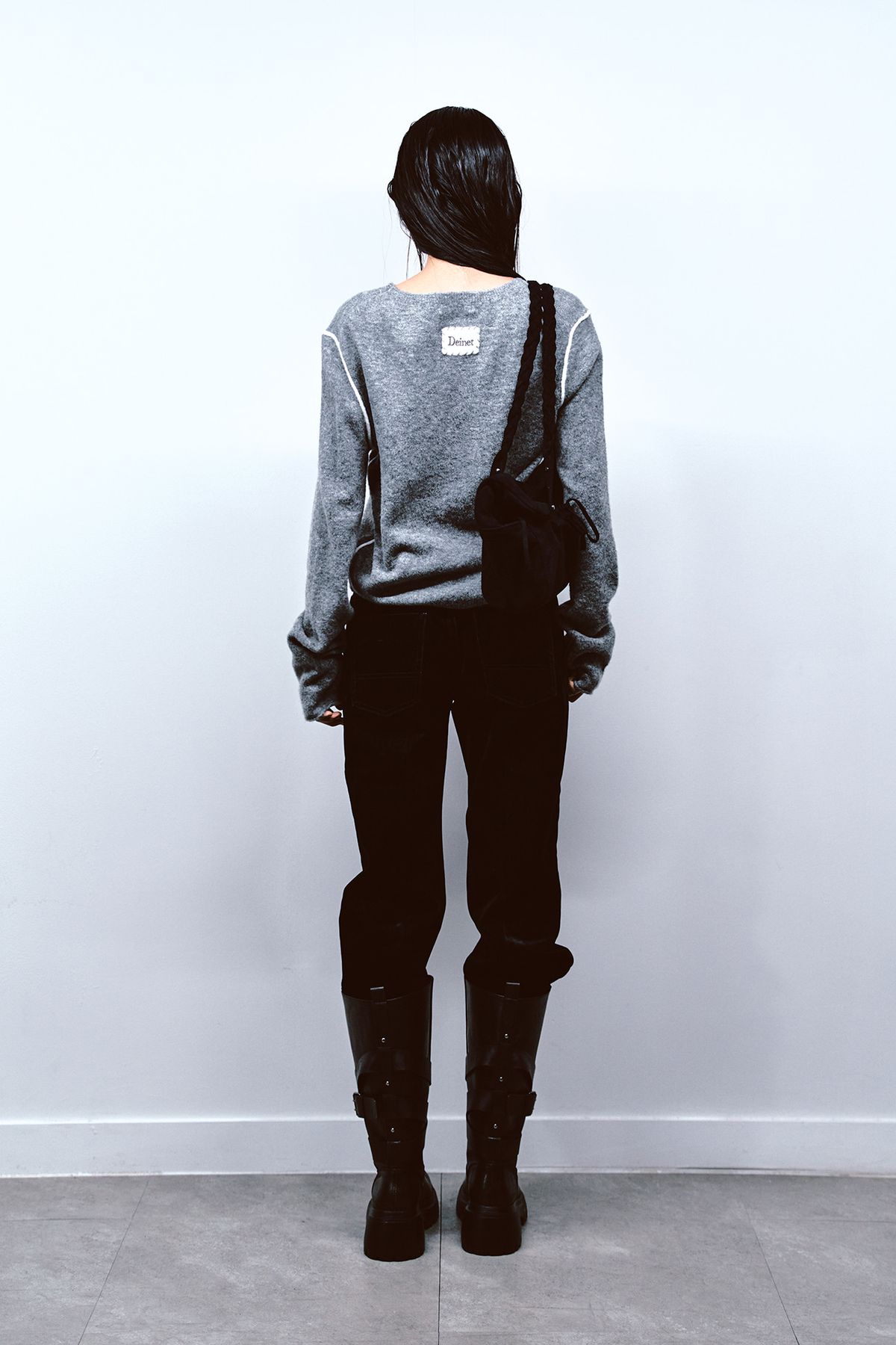다이닛(DEINET) VELVET WASHED BOOT CUT DENIM PANTS IN BLACK