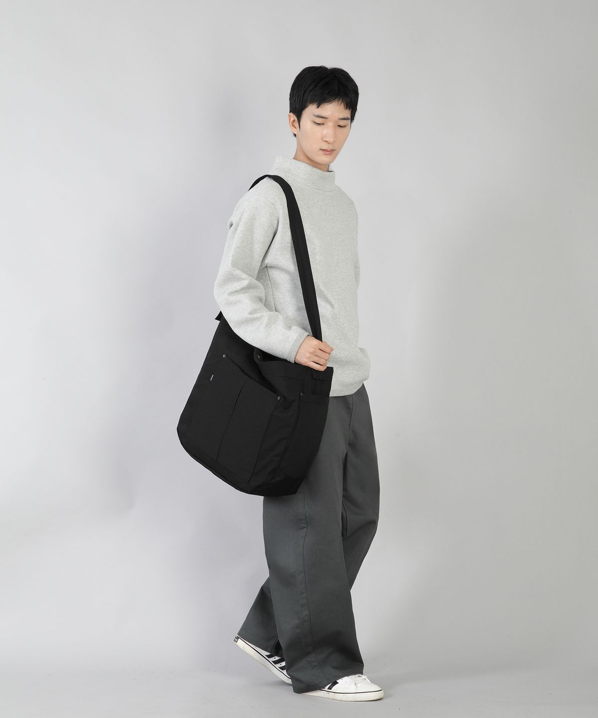 세인트크루(SAINTCREW) 버클스크랩 카고 메일백 BCM-158 블랙
