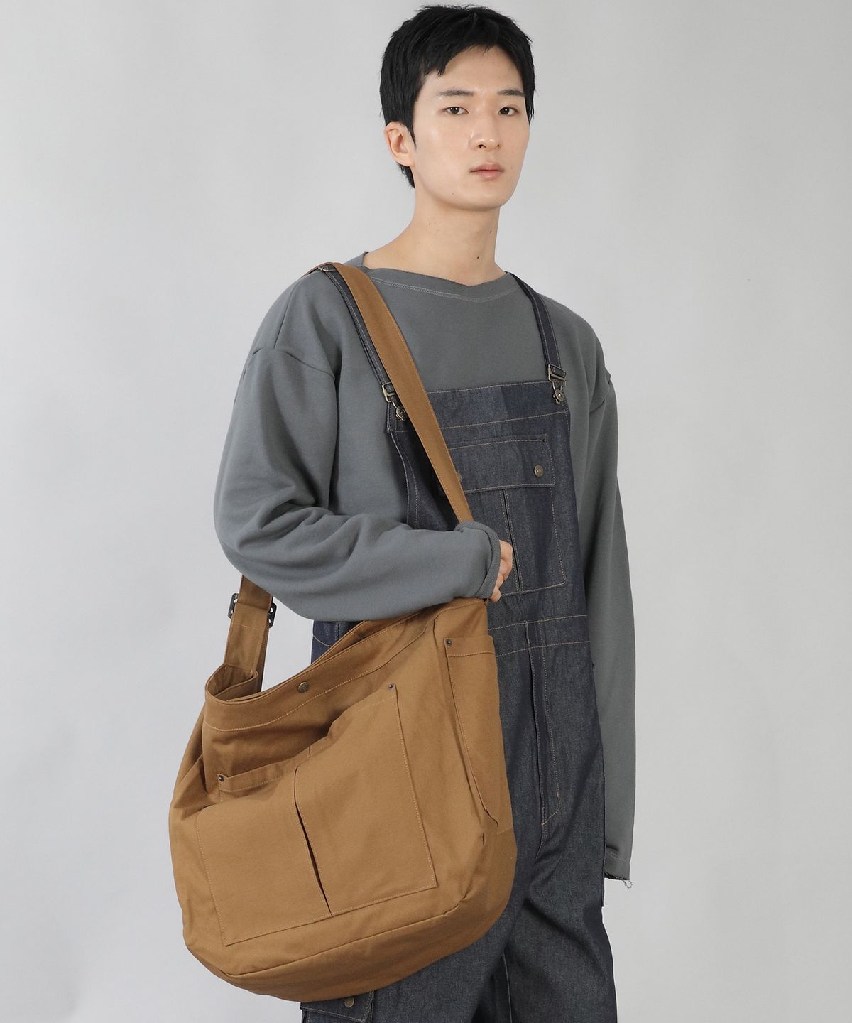 세인트크루(SAINTCREW) 버클스크랩 카고 메일백 BCM-158 카멜