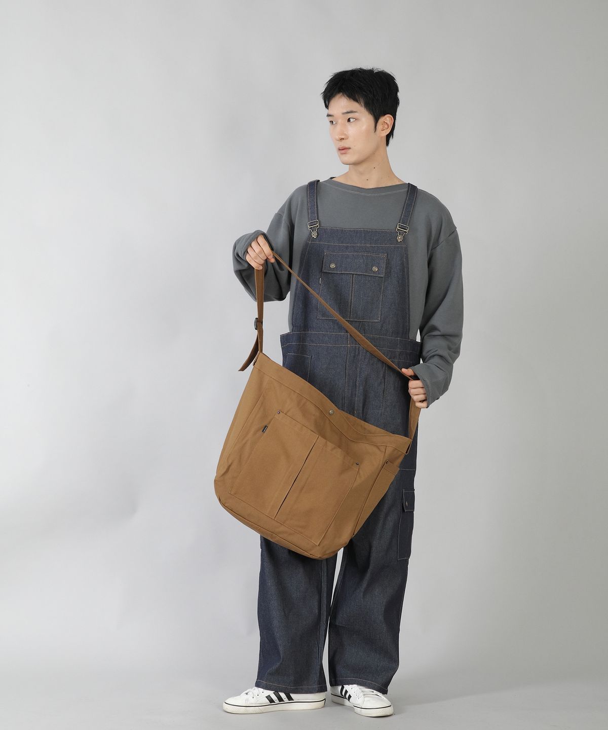 세인트크루(SAINTCREW) 버클스크랩 카고 메일백 BCM-158 카멜