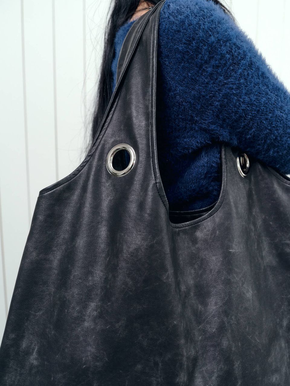 MUSINSA公式 | ASON LUX CRACK BIG BAG