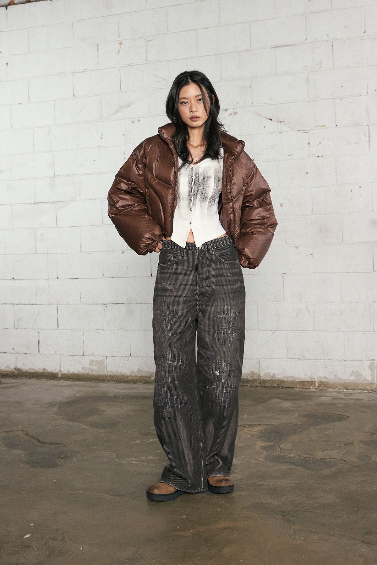 노 엑스트라 터치(NO EXTRA TOUCH) Rebuild Stitch Corduroy Pants (Brown) / 25WTPT001BR