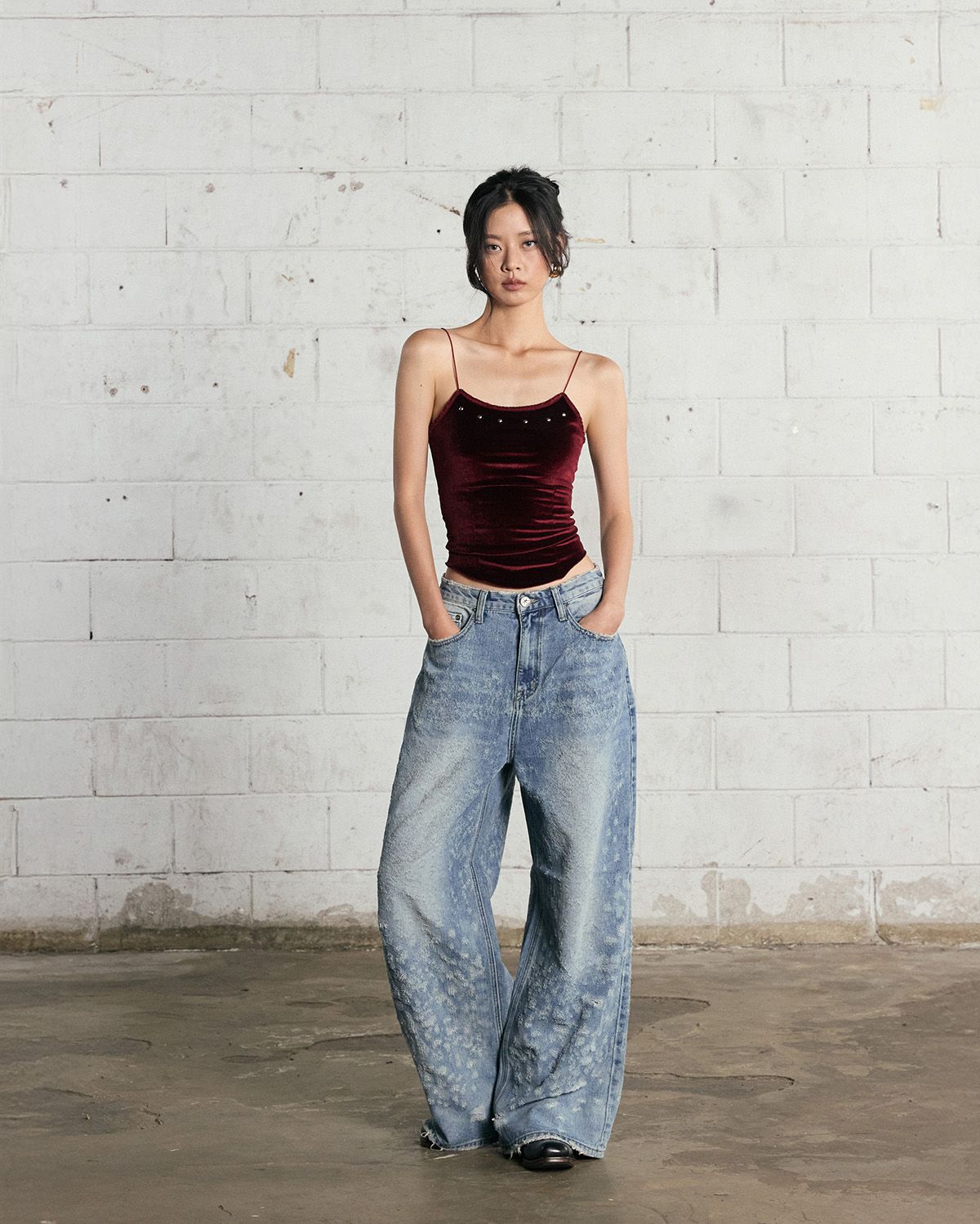 노 엑스트라 터치(NO EXTRA TOUCH) Velvet Stud Sleeveless (Wine) / 25WTSL001WN