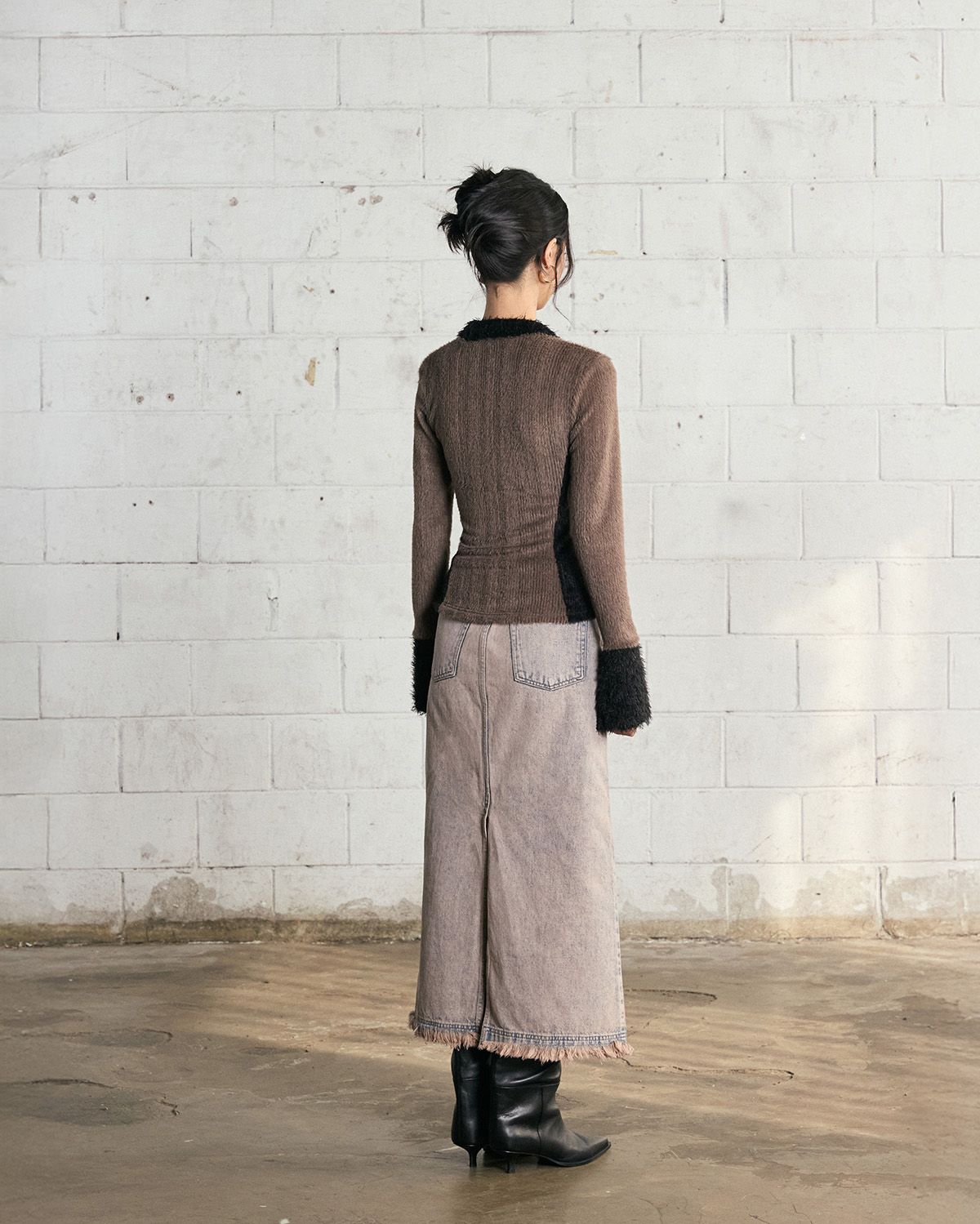 노 엑스트라 터치(NO EXTRA TOUCH) Hairy Fur Cardigan (Brown) / 25WTKC001BR