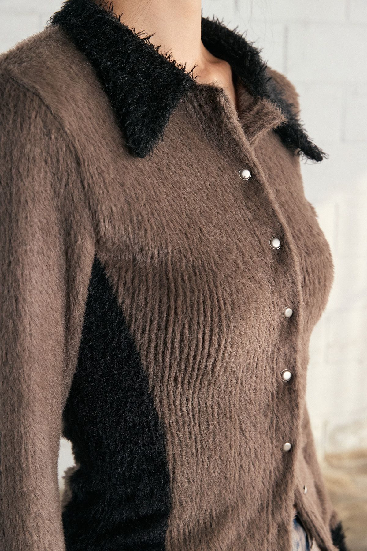노 엑스트라 터치(NO EXTRA TOUCH) Hairy Fur Cardigan (Brown) / 25WTKC001BR