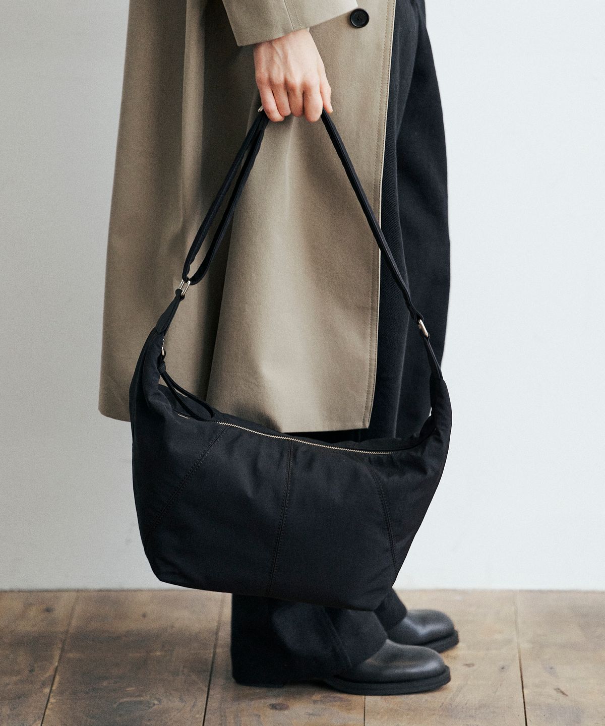 뮤니에(MUNIER) SLING BAG LARGE NYLON_2COLORS