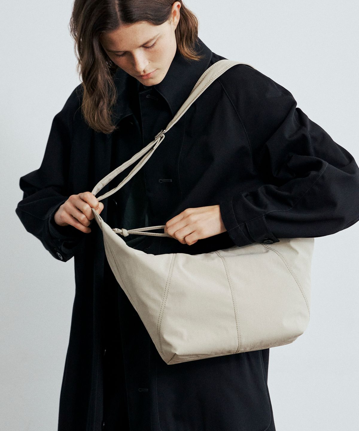 뮤니에(MUNIER) SLING BAG LARGE NYLON_2COLORS