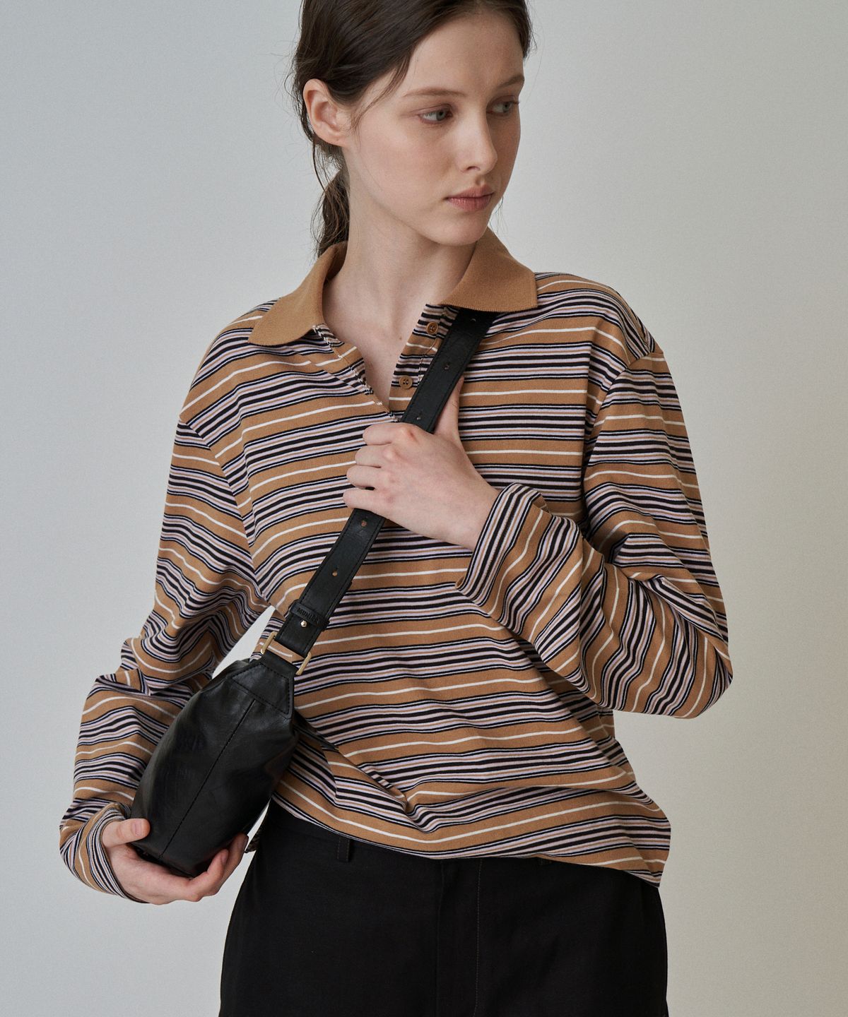뮤니에(MUNIER) RIDER SLING BAG_2COLORS