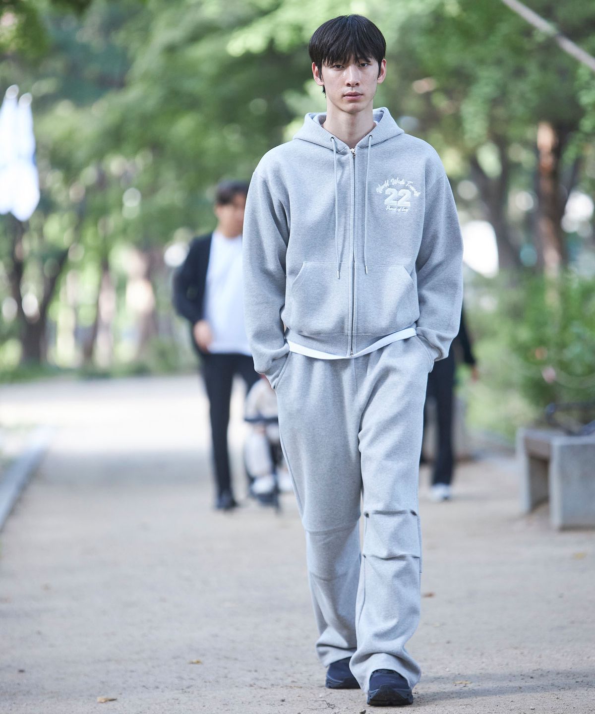 피오엘(POL) 파라슈트 자수팬츠_그레이