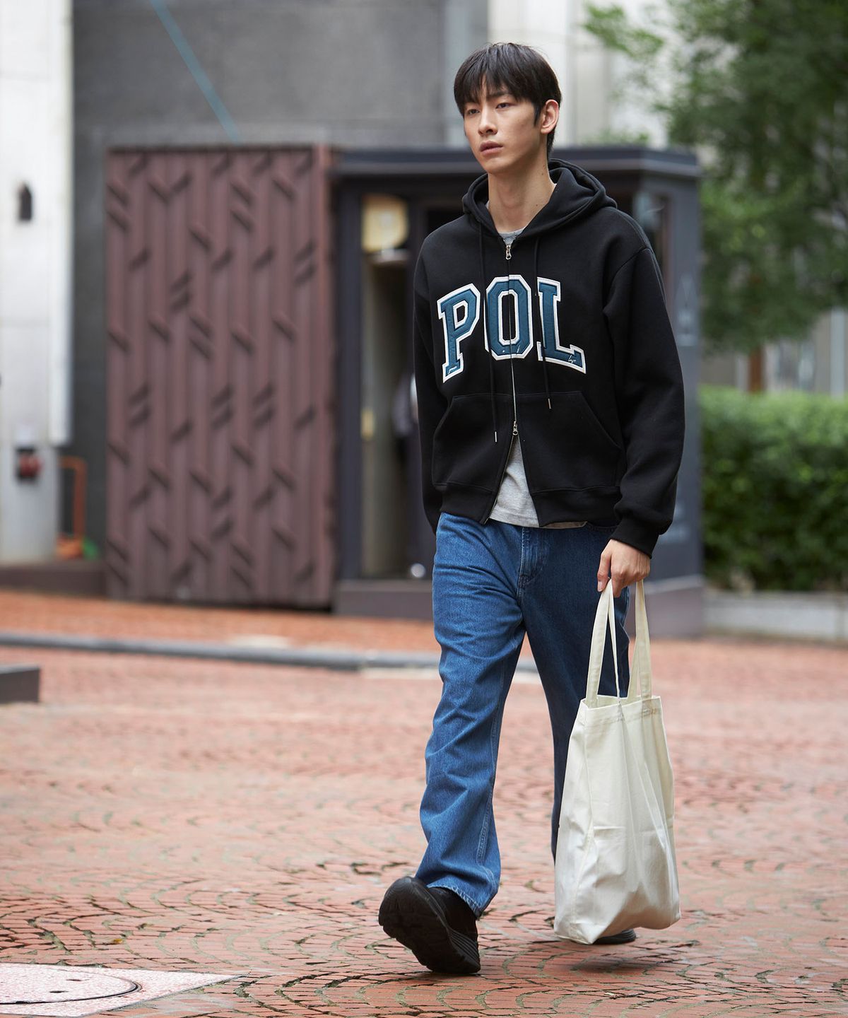 피오엘(POL) POL 이중 아플리케 후드집업_블랙