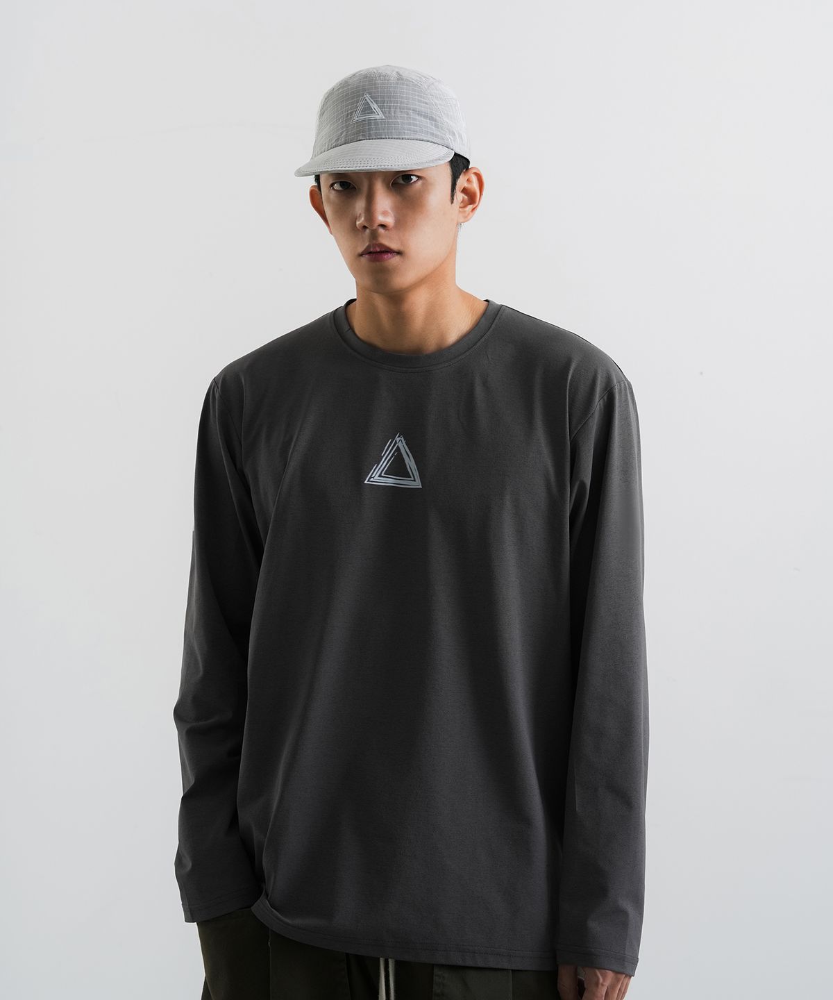 타스 (디아더생츄어리)(TAS (THEATHERSANCTUARY)) 나일론 립 체크 러닝 캡 (그레이)