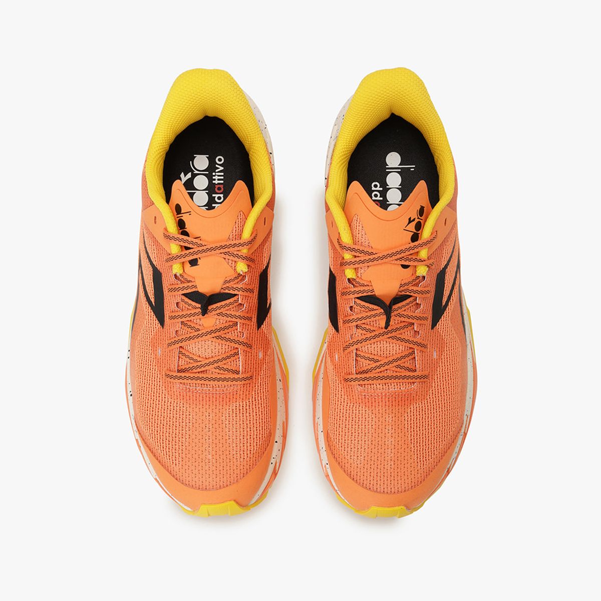 디아도라(diadora) 세스트리에-XT 2 ORANGE