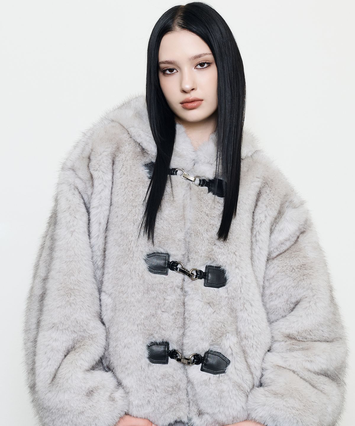 러브이즈트루(LUVISTRUE) EV REVERSIBLE FUR HOOD(GRAY)