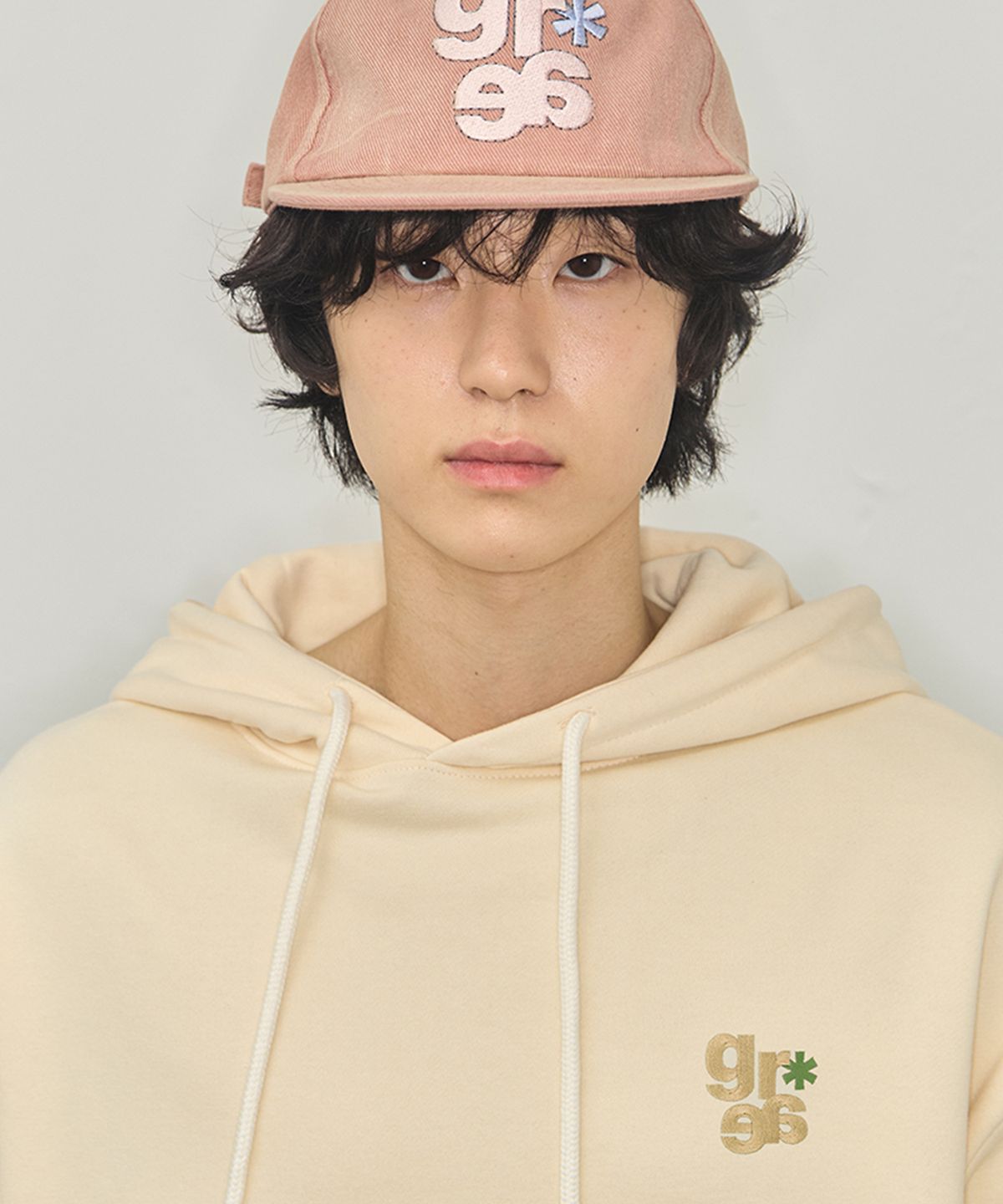그레이버(GRAVER) [UNISEX]GRAE-S 자수 후드티_크림