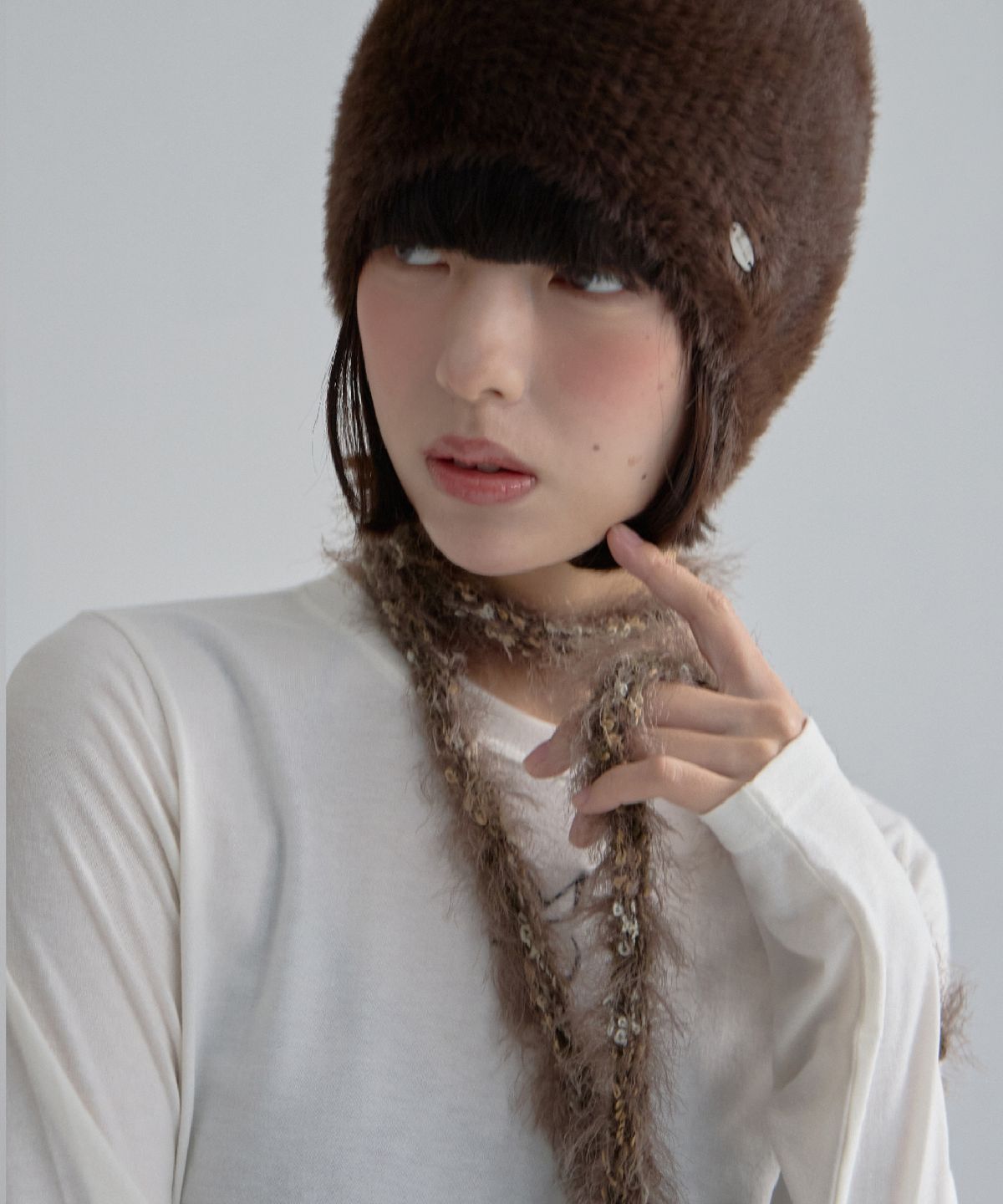 무아르모아(MOIREMOA) Airy Knit String Scarf-mocha brown
