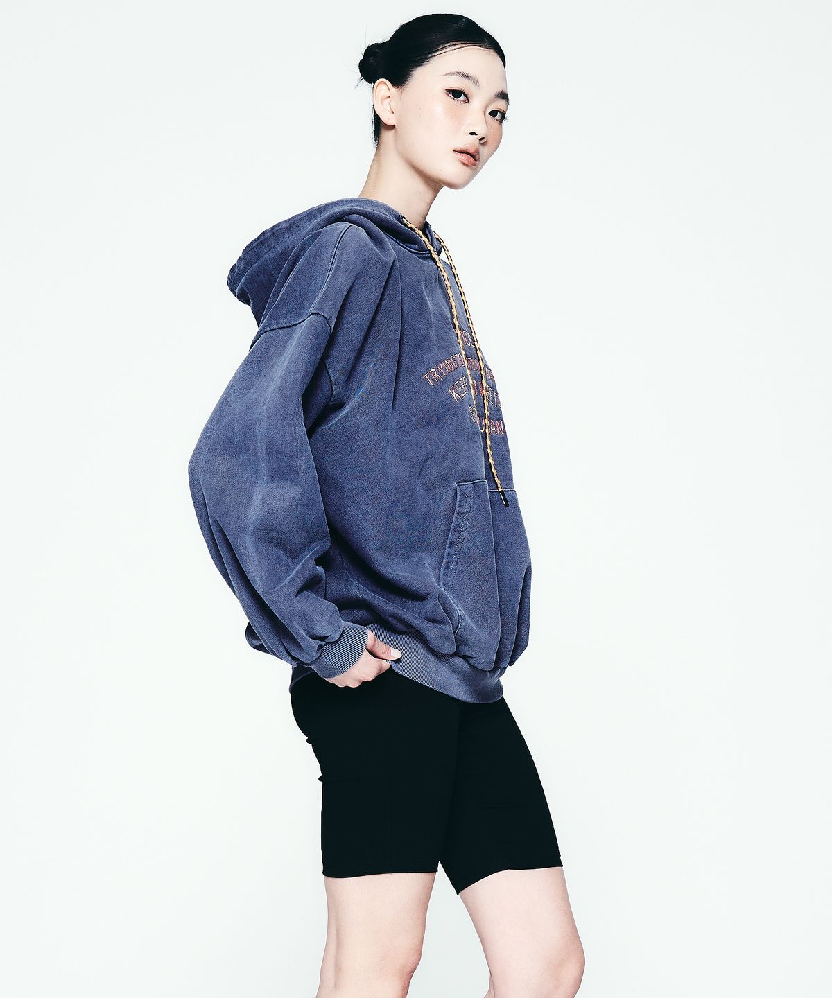 소이프유캔(SOIFUCAN) 피그먼트 코튼 드랍숄더 후디 UNISEX