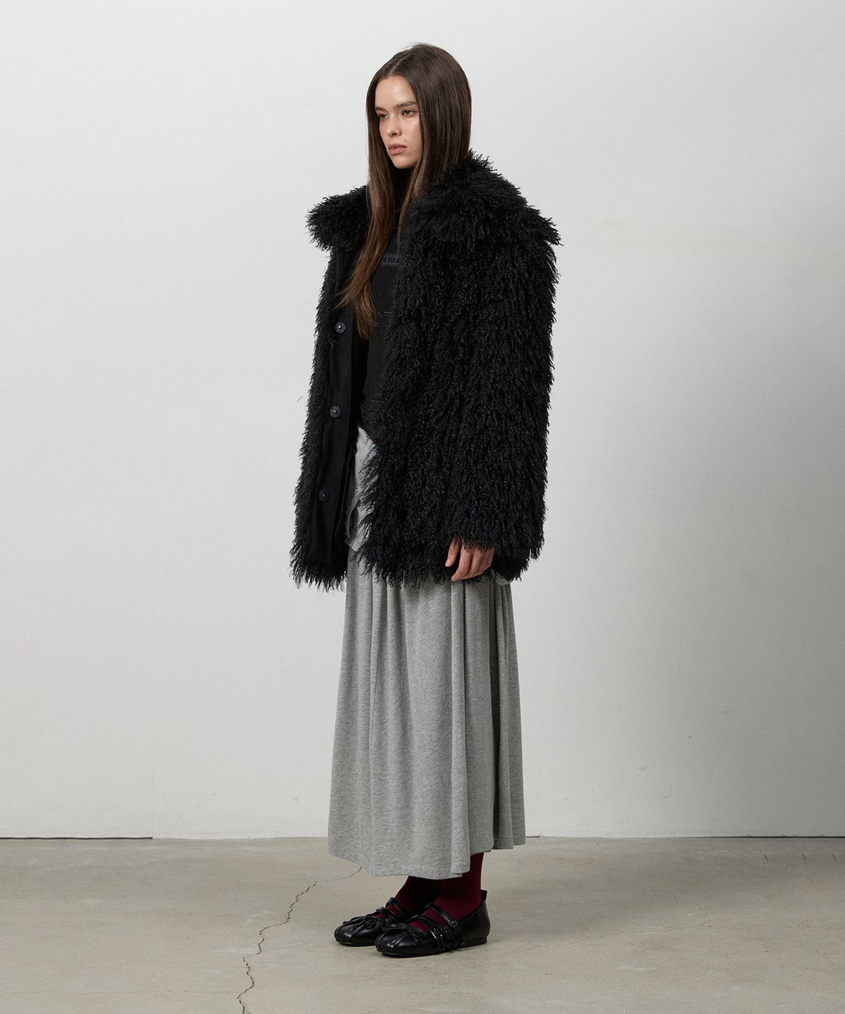 쓰리투에이티(THREE TO EIGHTY) FLUFFY FAUX-FUR JACKET BLACK
