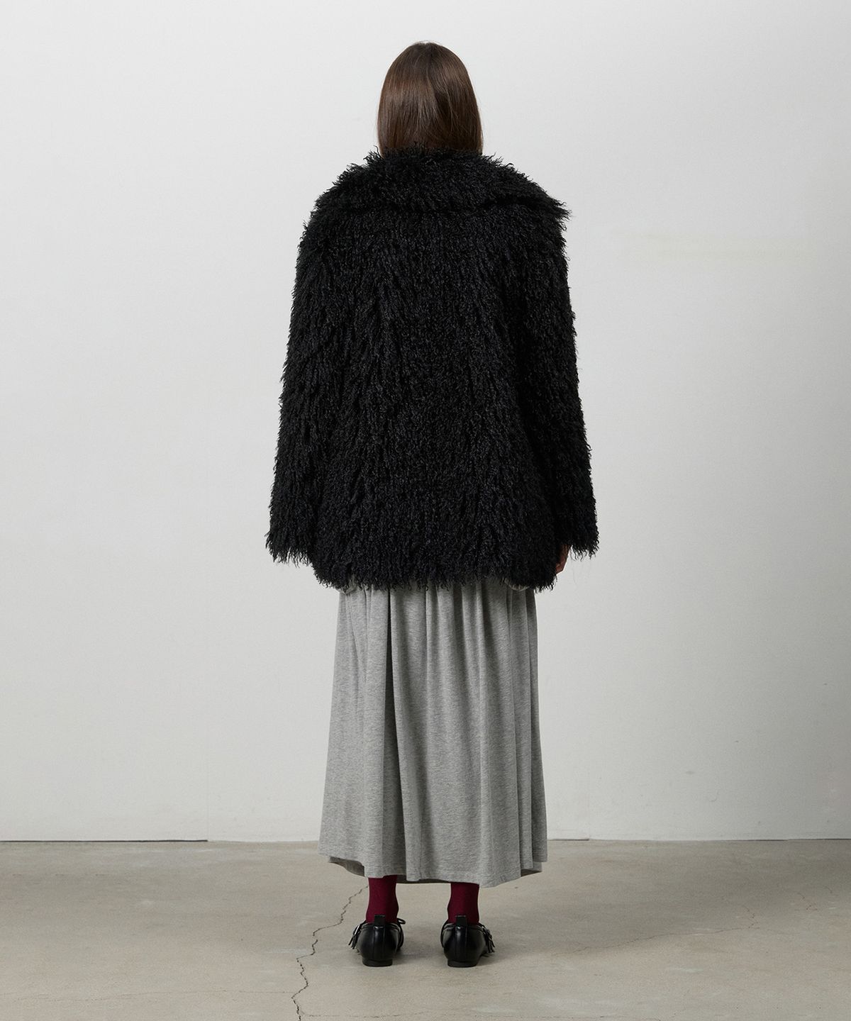 쓰리투에이티(THREE TO EIGHTY) FLUFFY FAUX-FUR JACKET BLACK