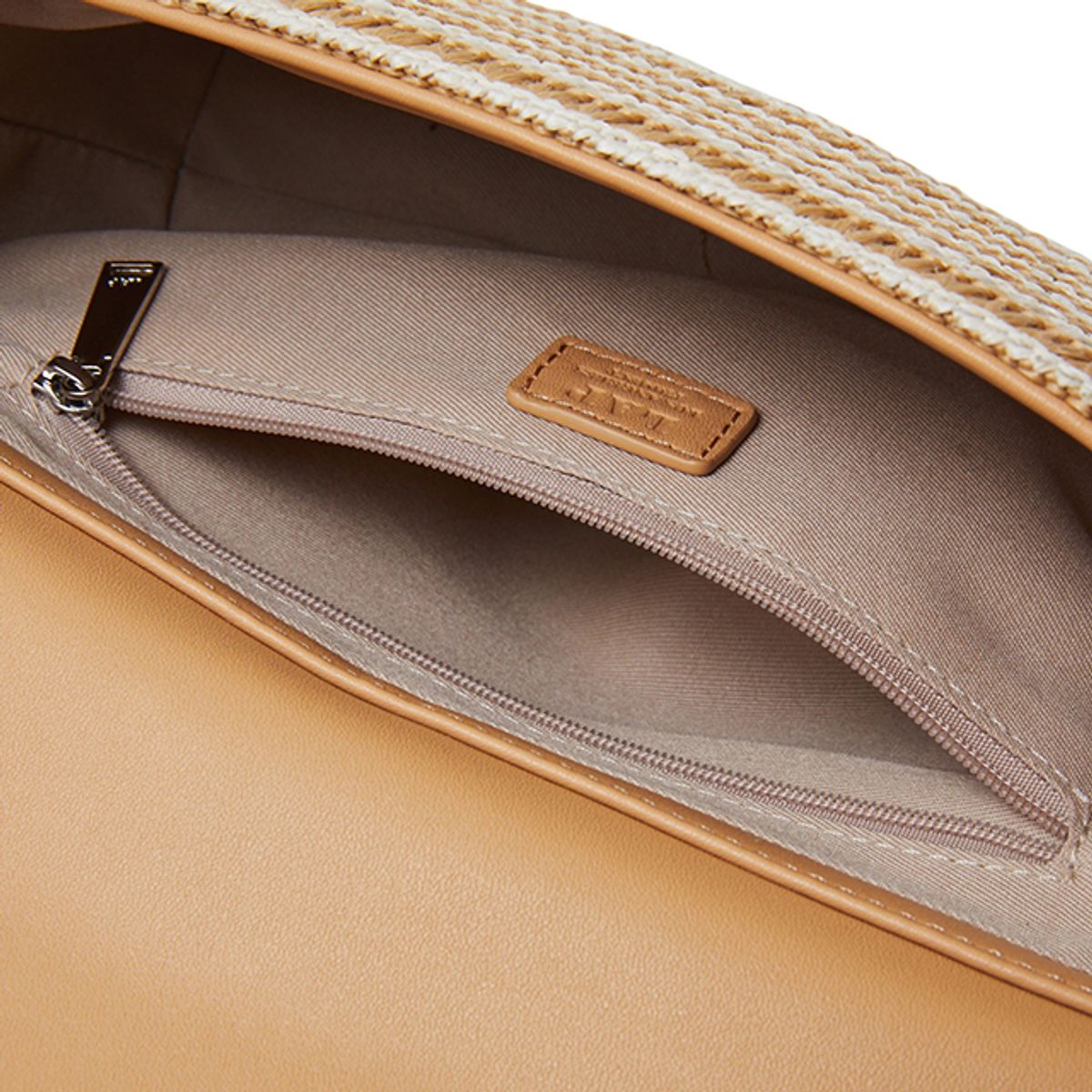 랩(LAP) RATTAN BAGUETTE BAG AR7AB441