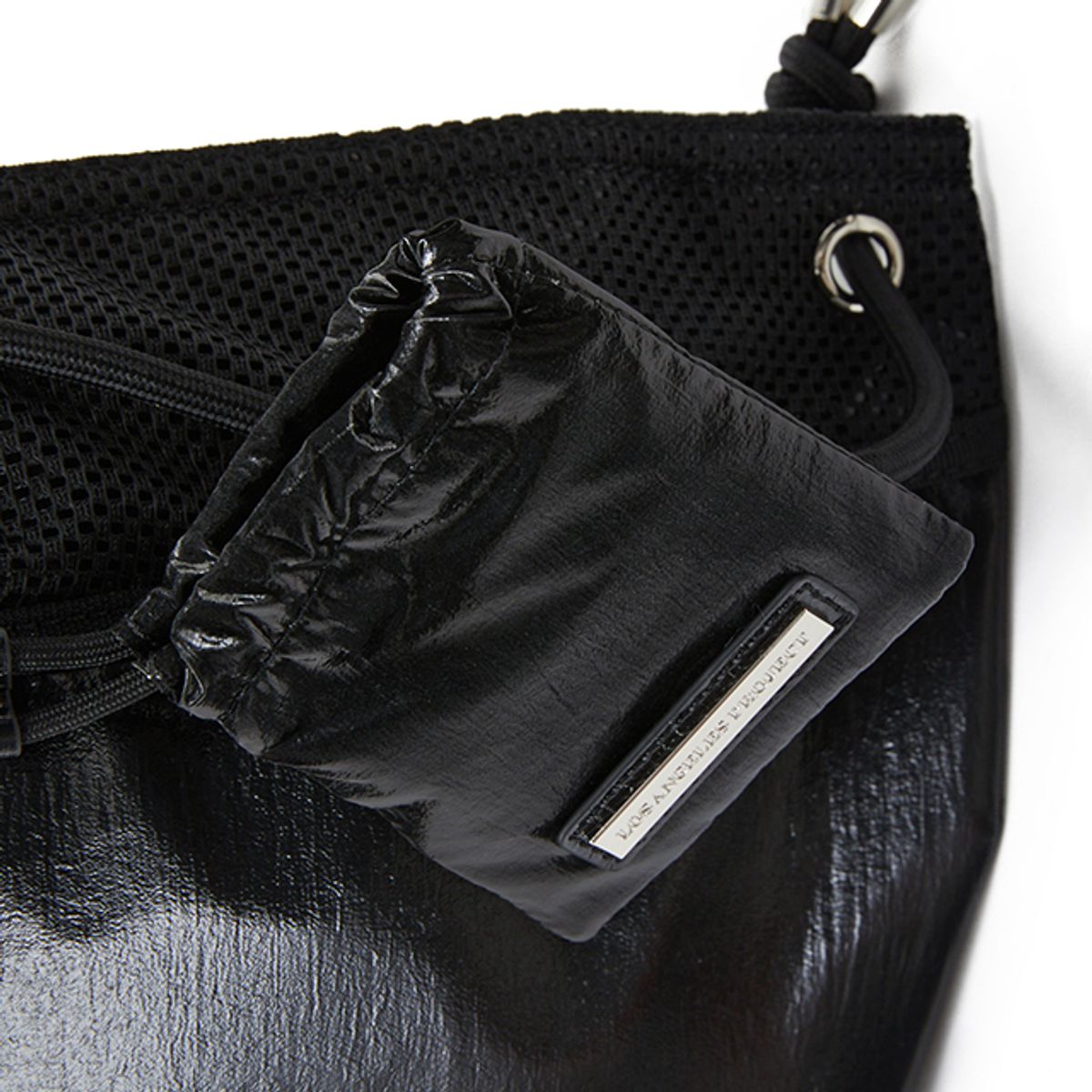 랩(LAP) GLOSSY CASUAL SLING BAG AR7AB460