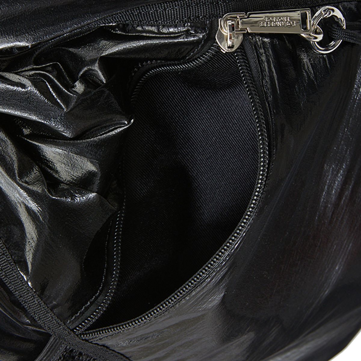랩(LAP) GLOSSY CASUAL SLING BAG AR7AB460