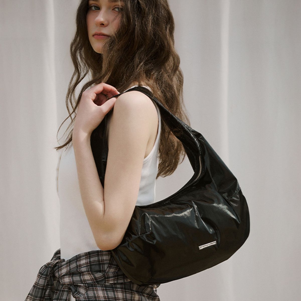 랩(LAP) GLEAM HOBO BAG AR7AB421