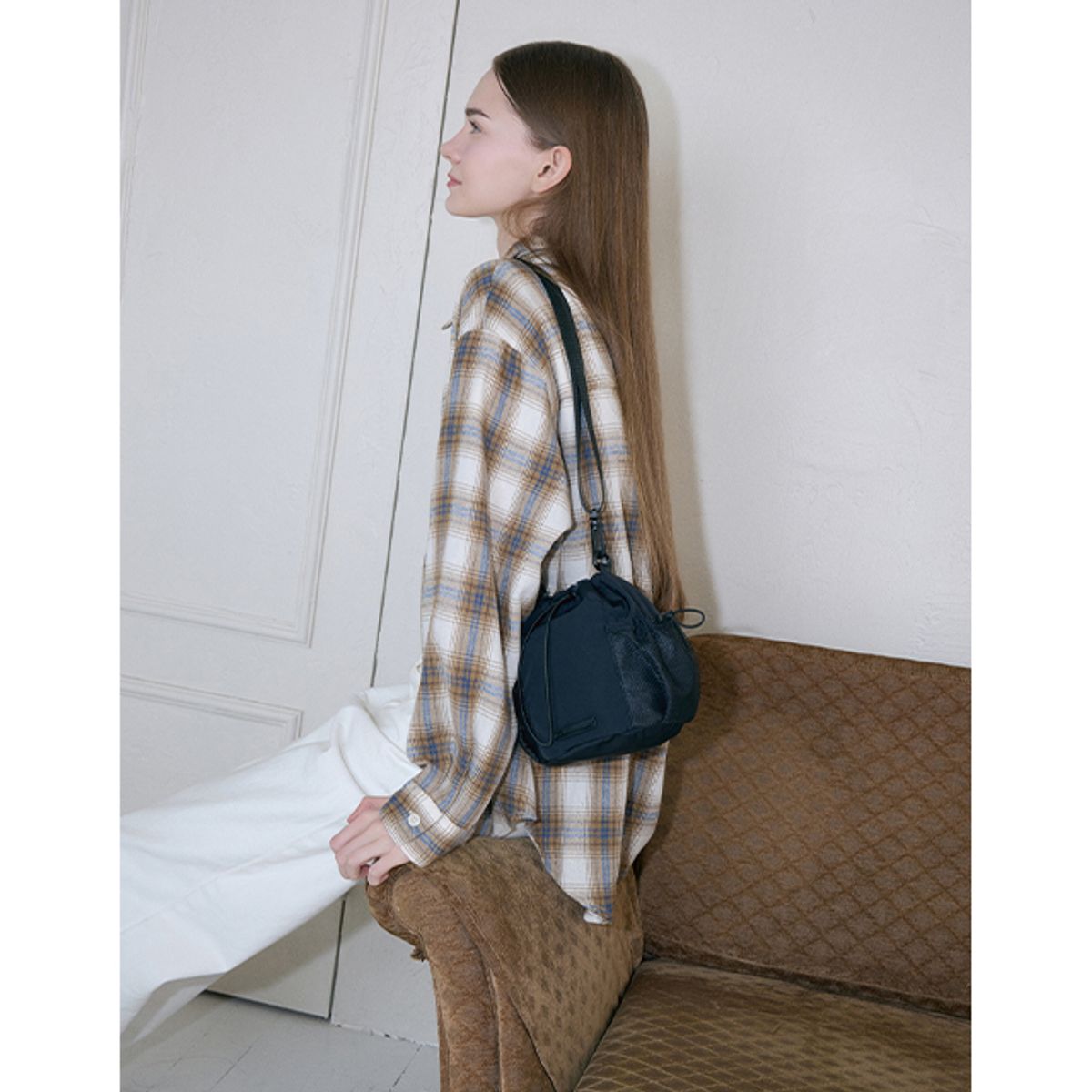 랩(LAP) STRING POCKET CROSS BAG AR7AB240