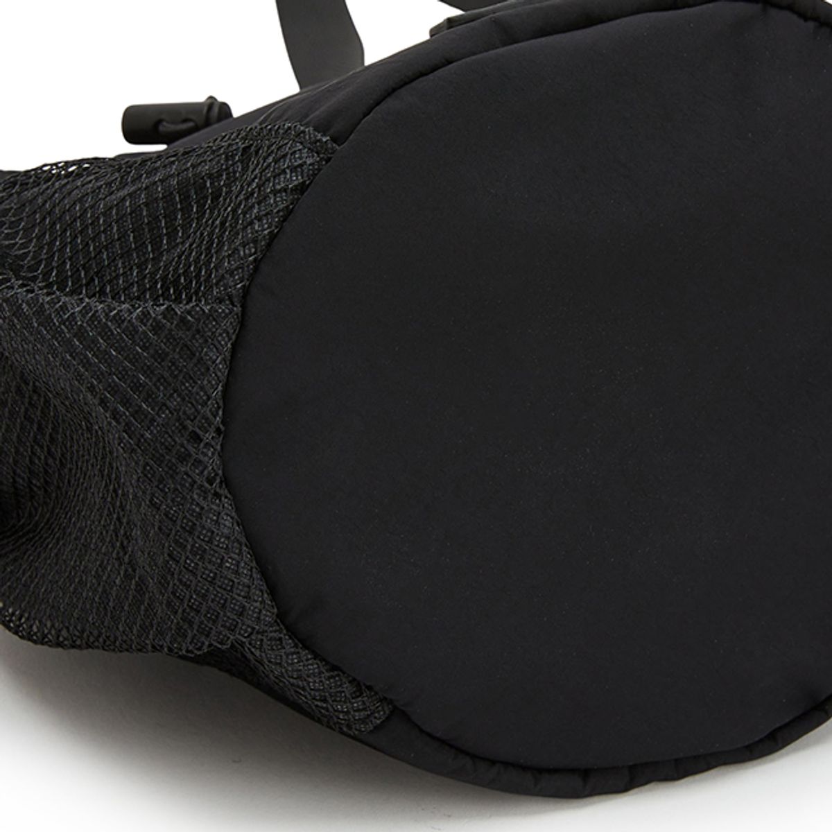 랩(LAP) STRING POCKET CROSS BAG AR7AB240