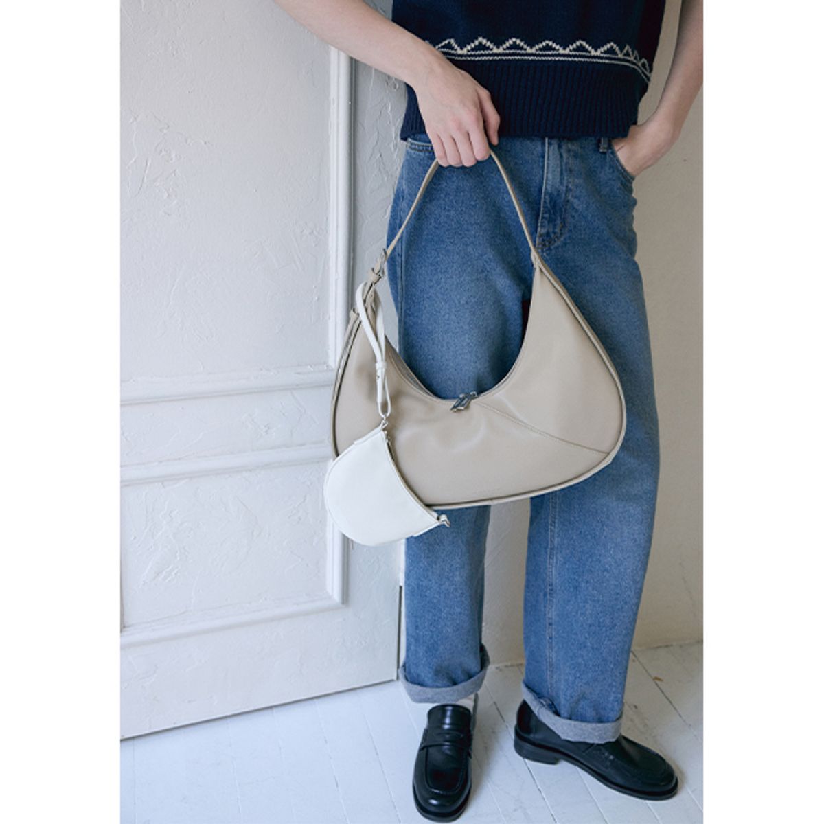 랩(LAP) HALF MOON CROSS BAG AR7AB244