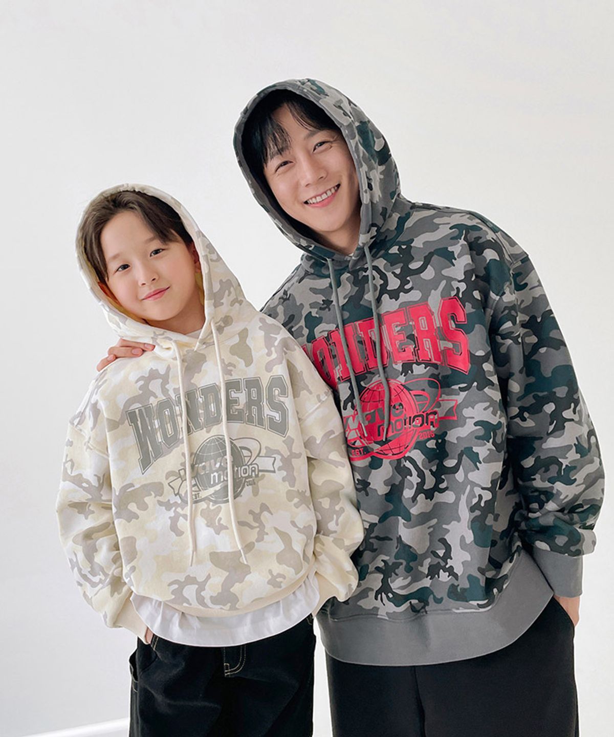 베리클로젯(BERRYCLOSET) [기모] 원더스 카모 후드티