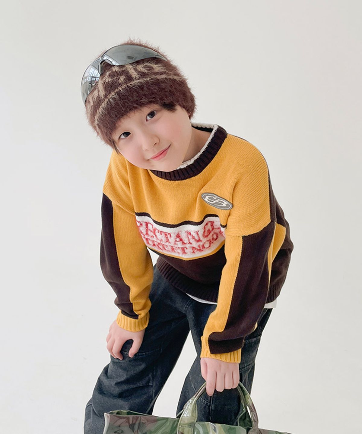 베리클로젯(BERRYCLOSET) 월드 스트릿 니트