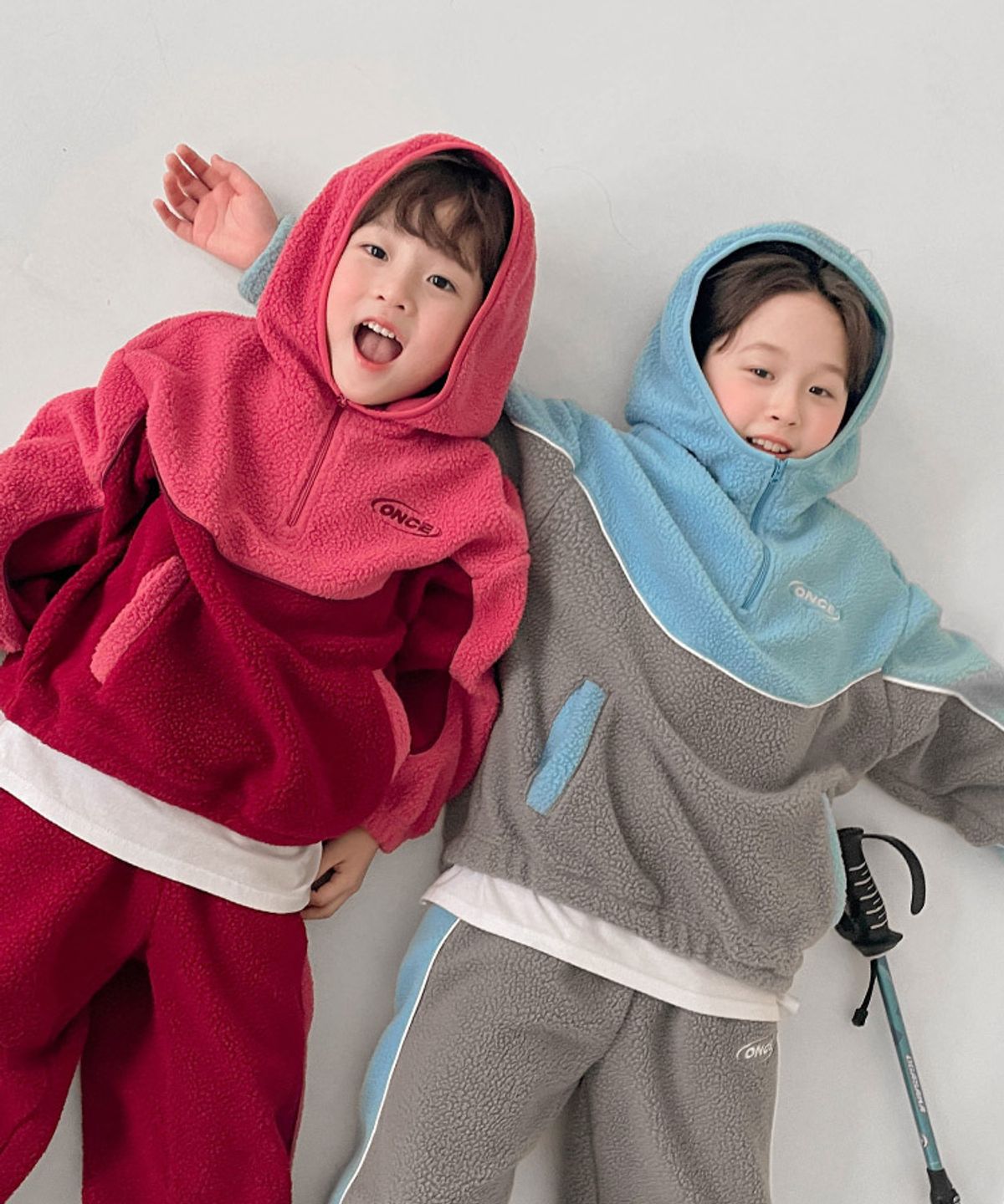 베리클로젯(BERRYCLOSET) 아이콘 블럭 후리스 상하세트