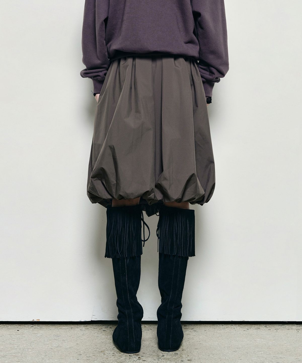 닉앤니콜(NICK&NICOLE) BUTTERFLY VOLUME BALLOON SKIRT_CHARCOAL
