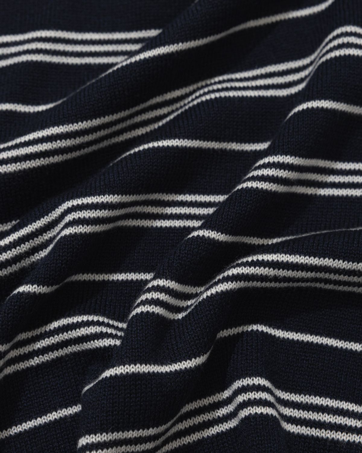 모아(MOAA) Voyage Stripe pullover (NAVY)