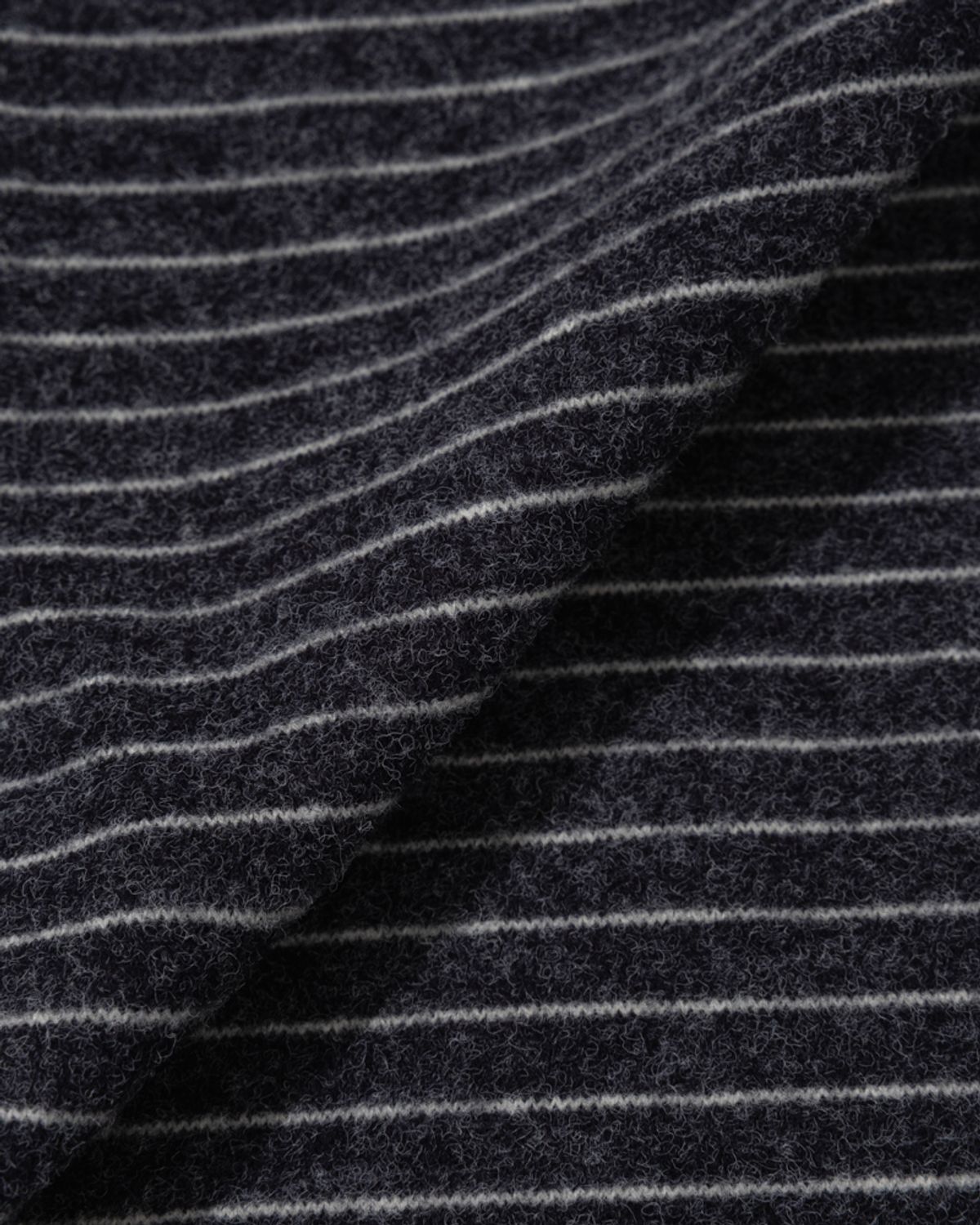 모아(MOAA) Fuzzy Stripe Pants (NAVY)