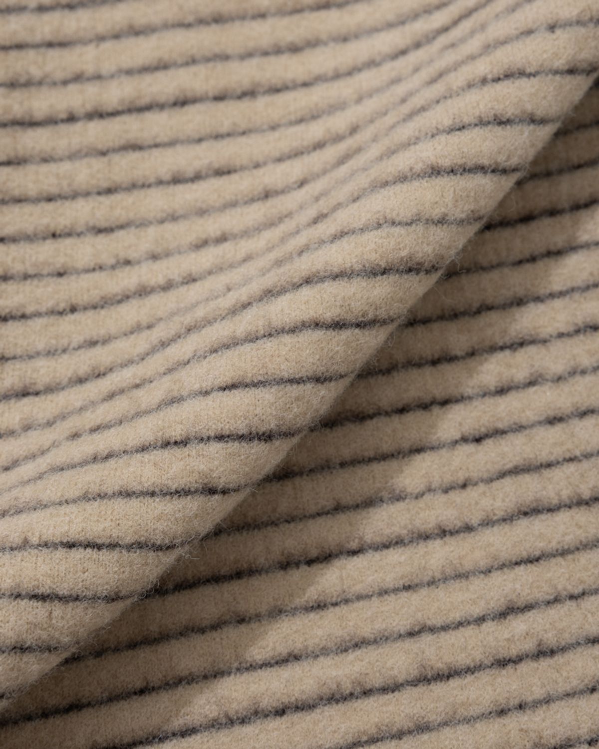 모아(MOAA) Fuzzy Stripe Pants (BEIGE)