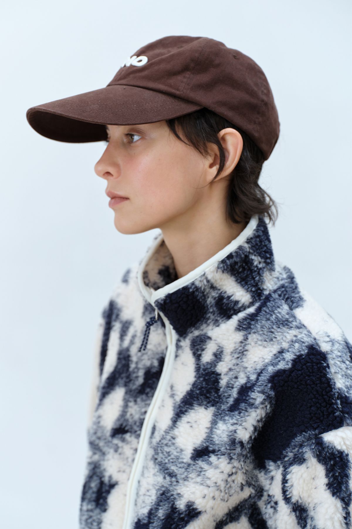 콥키노(KOBKINO) KINO LOGO COTTON CAP (BROWN)