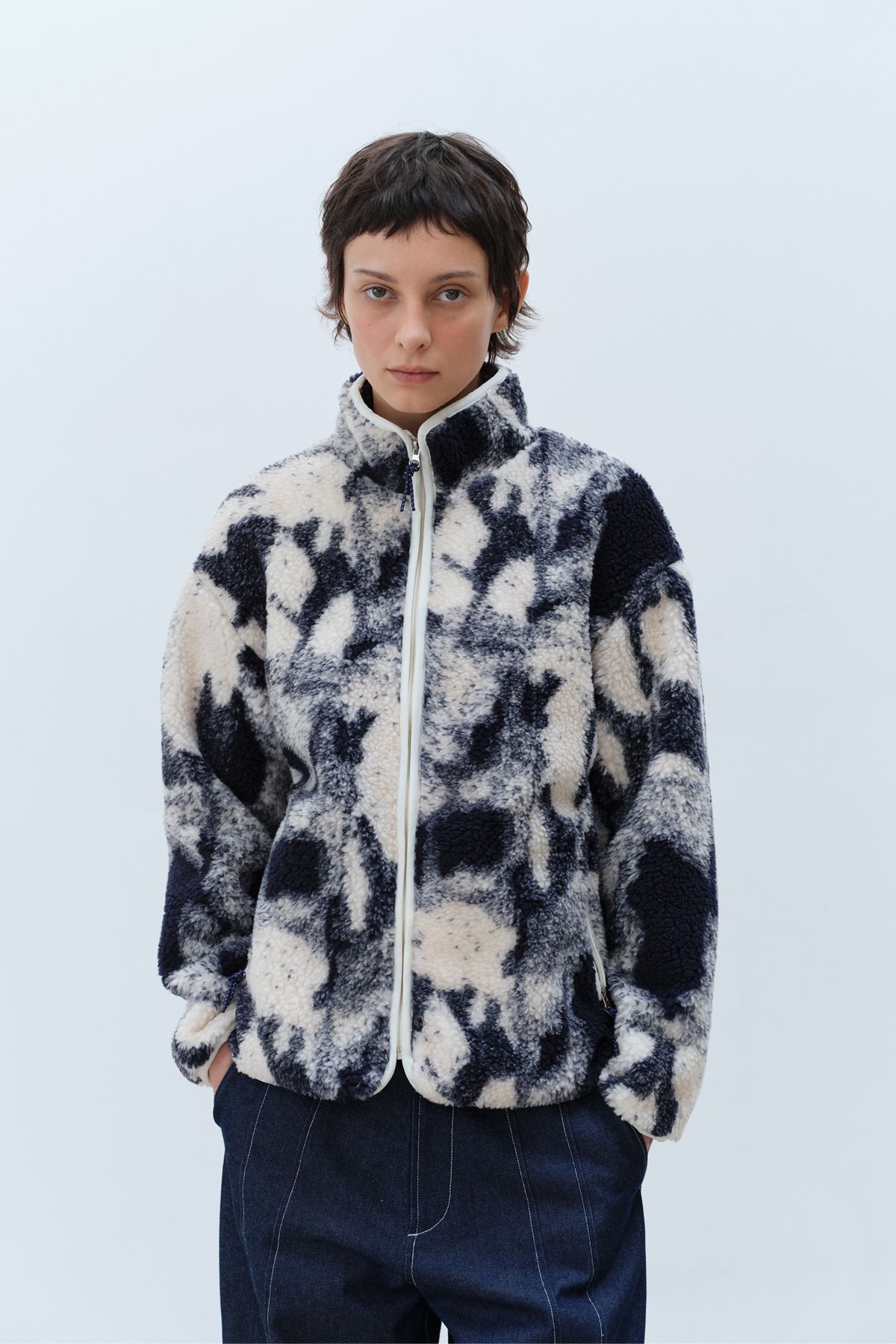 콥키노(KOBKINO) ABSTRACT FLEECE JACKET (CREAM/NAVY)